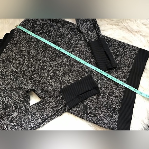 🌼Lululemon Rest Less Pullover - Black / White (First Release) Size 4 - Picture 10 of 12